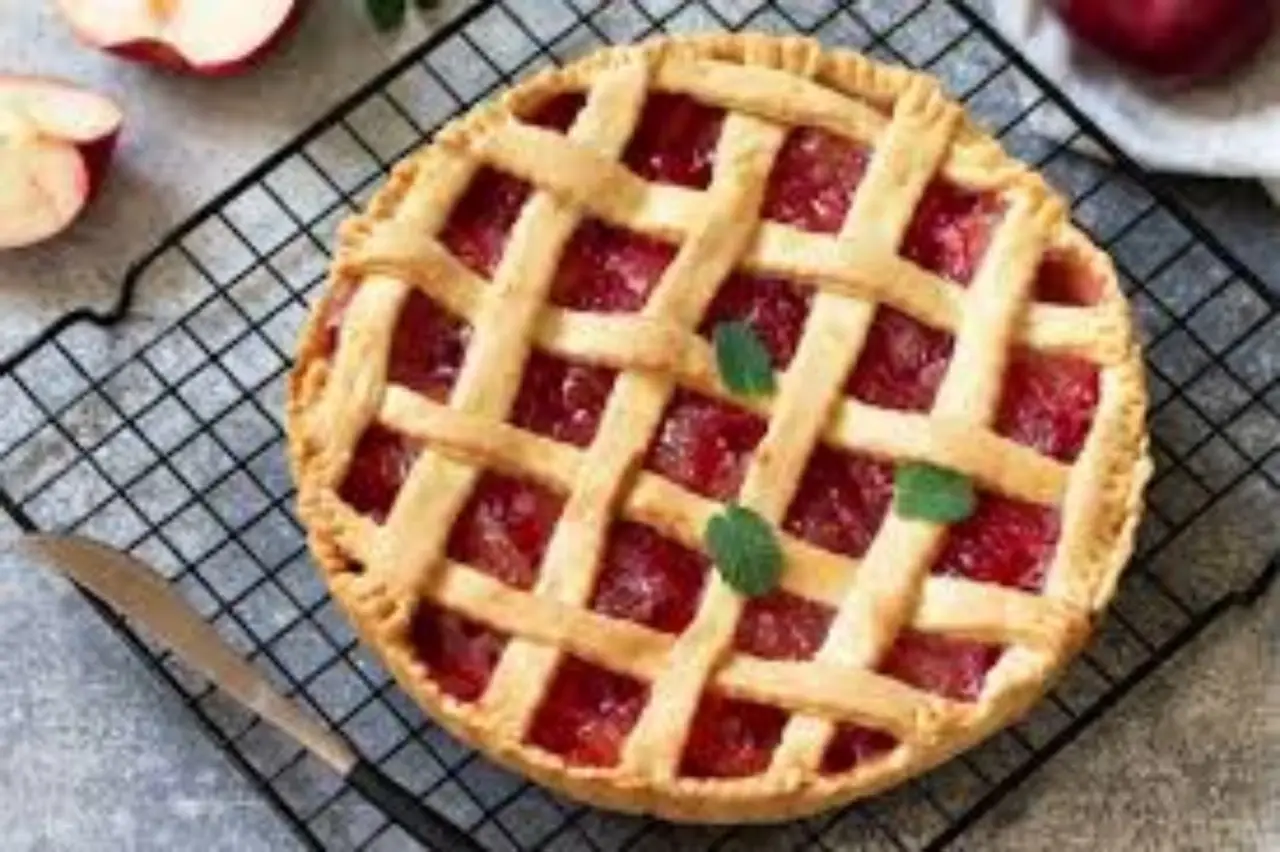 Perché la crostata si brucia ai bordi? Il trucco con la carta stagnola