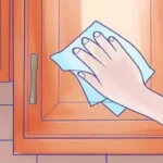 Come eliminare la muffa dietro gli armadi: il rimedio del riso e sale